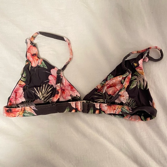 Like-New Amabikinis Tri top bikini, size M - Picture 3 of 4